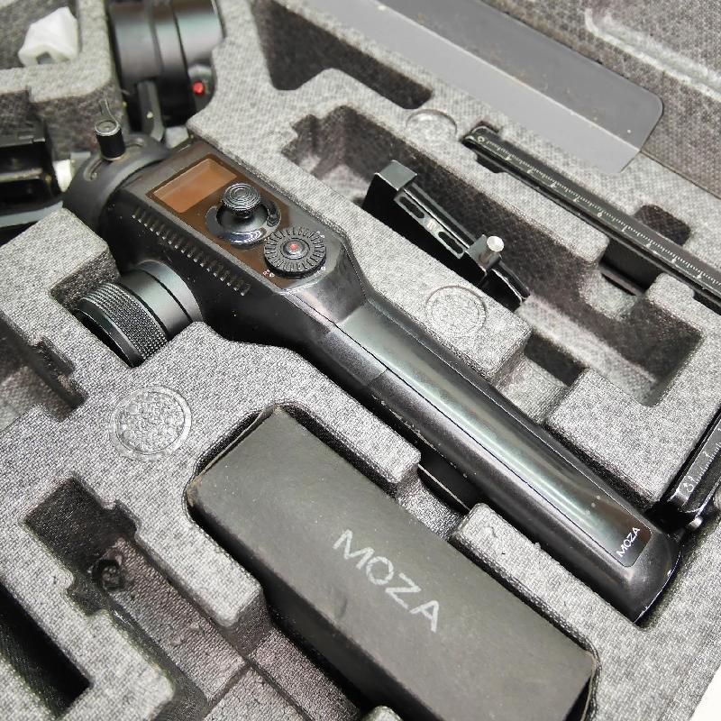 Foto STABILIZER MOZA AIRCROSS 2 ADA BOX kode 3542 ke-3