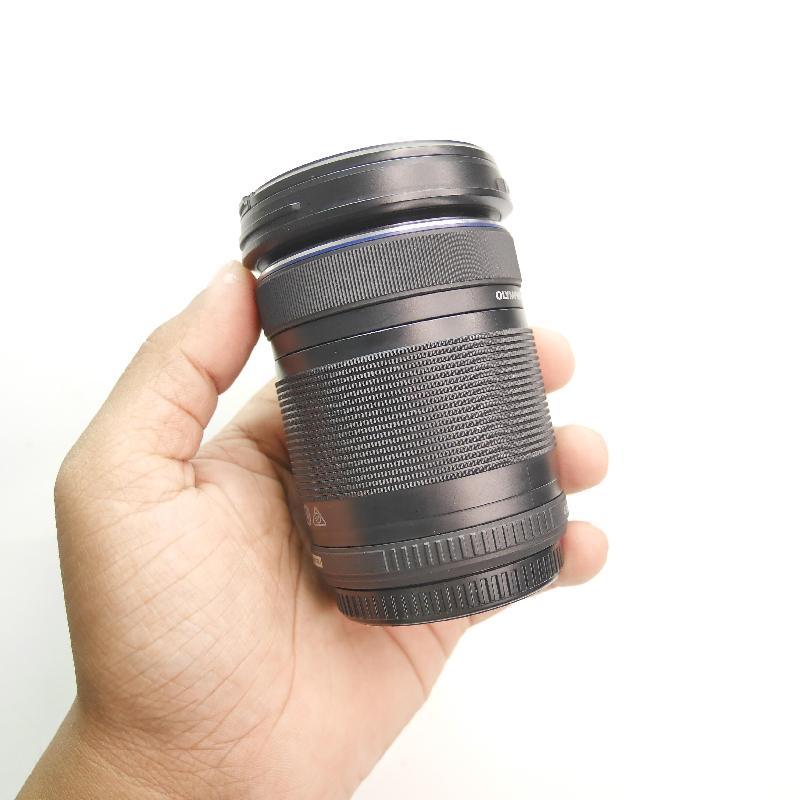 Foto LENSA OLYMPUS 40-150mm ED MSC HITAM kode 7772 ke-2