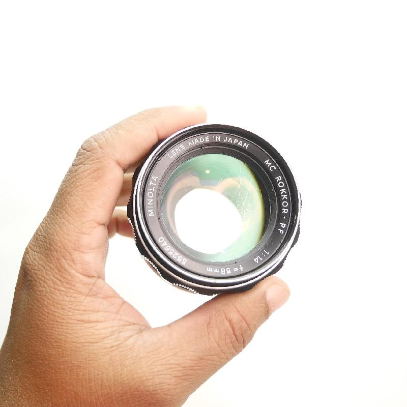 Foto LENSA MINOLTA MC ROKKOR PF 58mm f1.4 kode 5640 ke-4