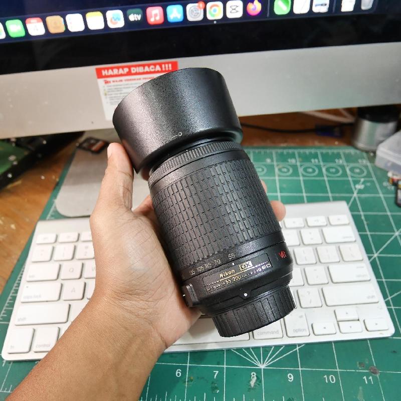 Foto LENSA NIKON 55-200mm G VR ED kode 5984