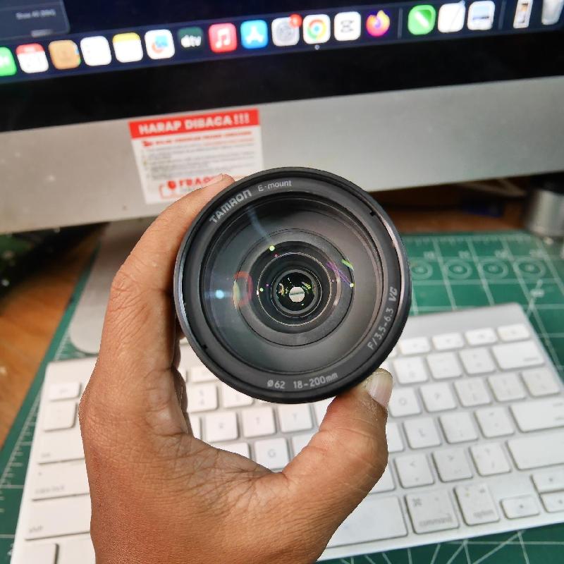 Foto LENSA TAMRON 18-200mm Di III VC for SONY ADA BOX kode 6159 ke-4