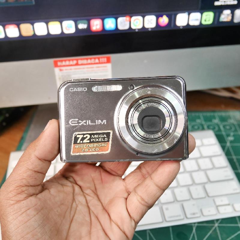 Foto CASIO EXILIM EX-S770 SILVER kode 1544F ke-1