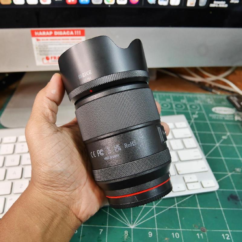 Foto LENSA MEIKE AF 55mm f1.8 for SONY FULLFRAME ADA BOX kode 2518 ke-3