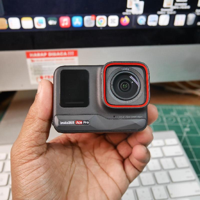 Foto ACTIONCAM INSTA360 ACE PRO LENGKAP BOX kode 12PAGJQ