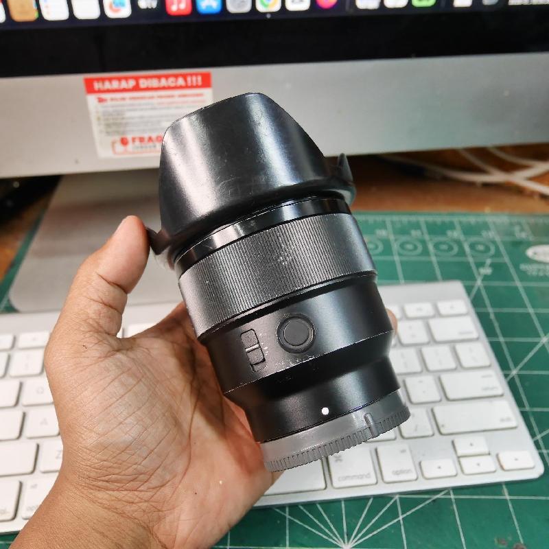Foto LENSA SONY FE 85mm f1.8 ADA BOX kode 3184 ke-3