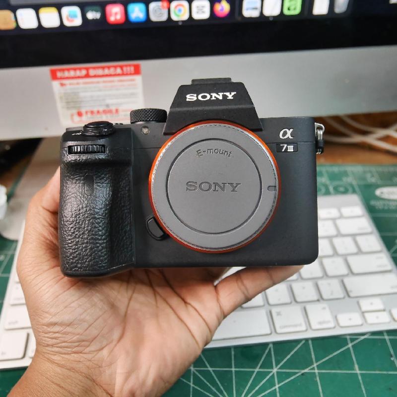 Foto SONY A7 MARK III BODY ONLY ADA BOX kode 2853