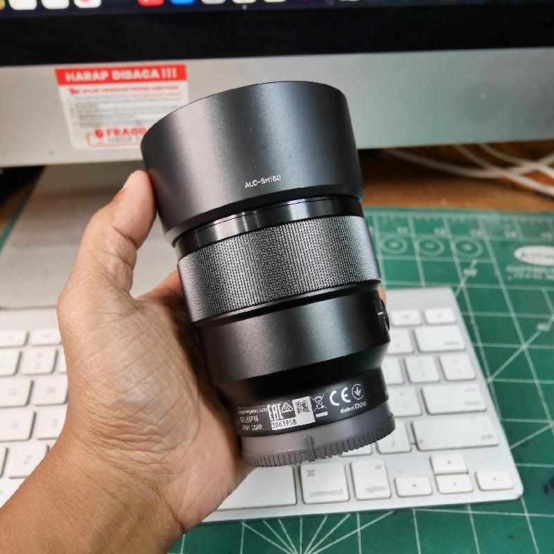 Foto LENSA SONY FE 85mm f1.8 ADA BOX kode 3958 ke-3