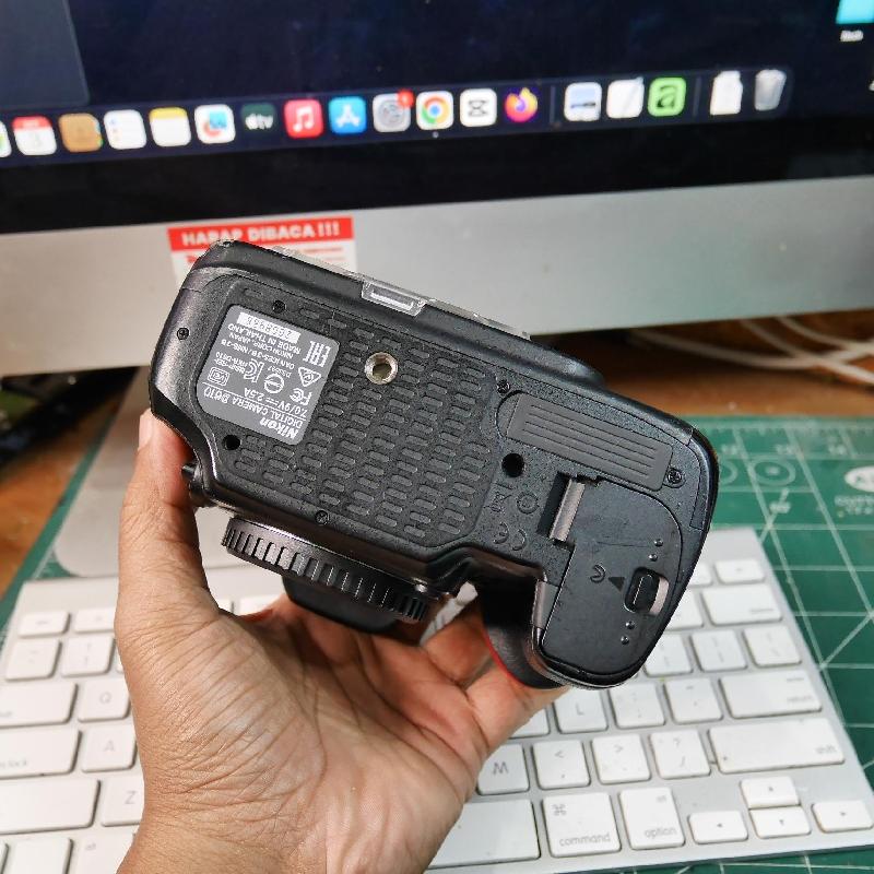 Foto NIKON D610 BODY ONLY ADA BOX kode 8966 ke-7