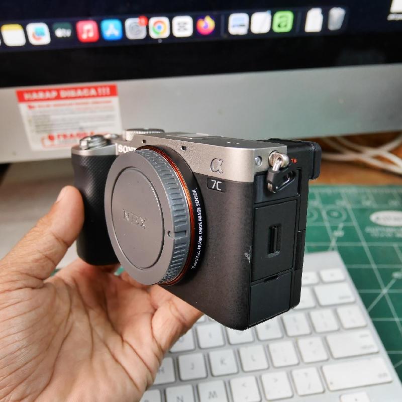 Foto SONY A7C BODY ONLY ADA BOX kode 3865 ke-2