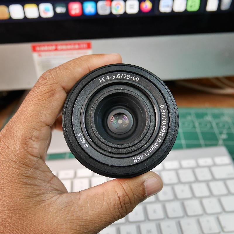 Foto LENSA KIT SONY FE 28-60mm kode 6428 ke-4