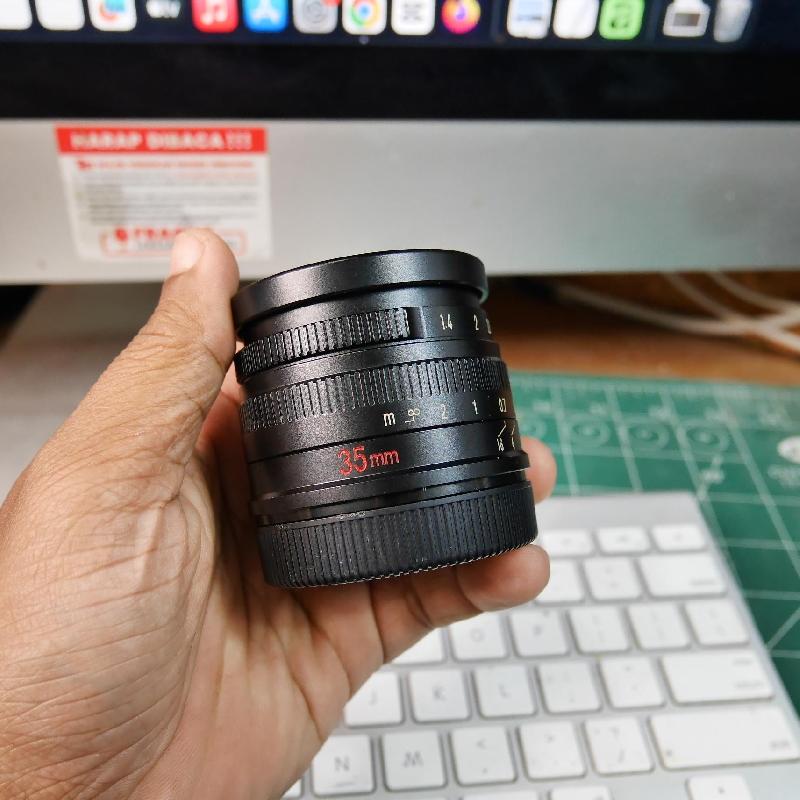 Foto LENSA 7ARTISANS 35mm f1.4 for SONY E MOUNT LENGKAP BOX ke-1