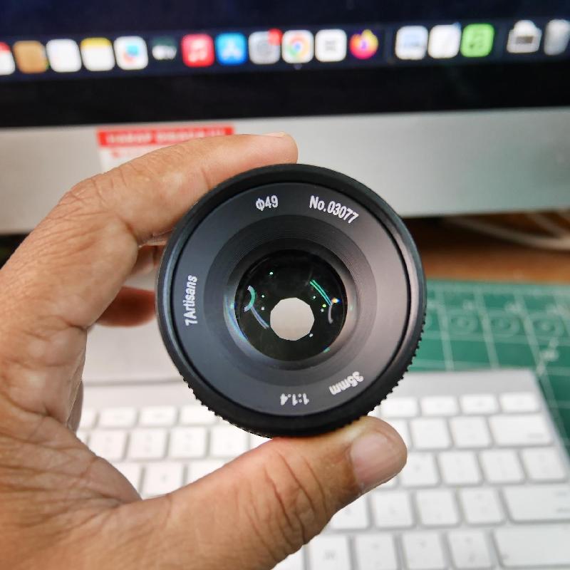 Foto LENSA 7ARTISANS 35mm f1.4 for SONY E MOUNT LENGKAP BOX ke-4