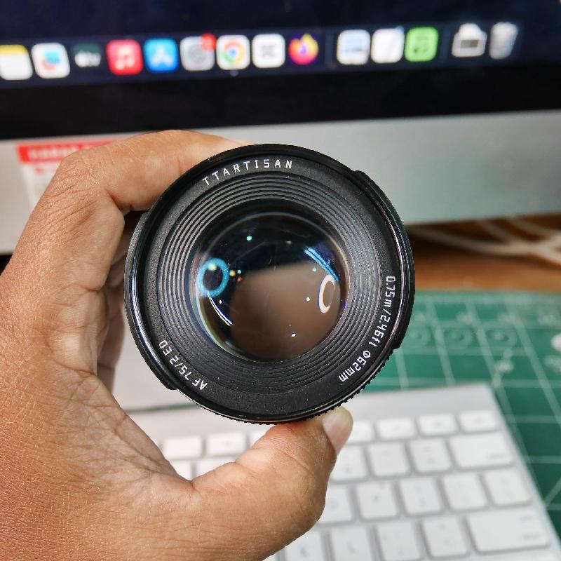 Foto LENSA TTARTISANAF 75mm f2 for SONY E MOUNT LENGKAP BOX ke-4