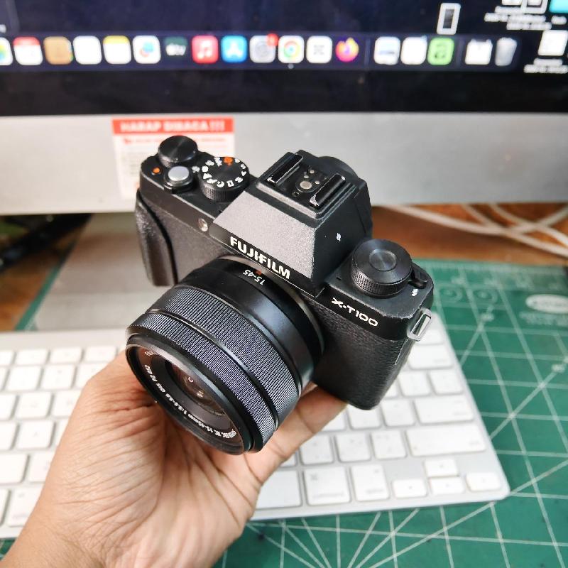 Foto FUJIFILM X-T100 kit XC 15-45mm OIS HITAM ADA BOX kode 1375 ke-3