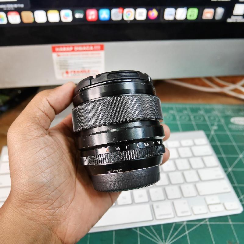 Foto LENSA FUJINON XF 23mm f1.4 R ADA BOX kode 0932 ke-2