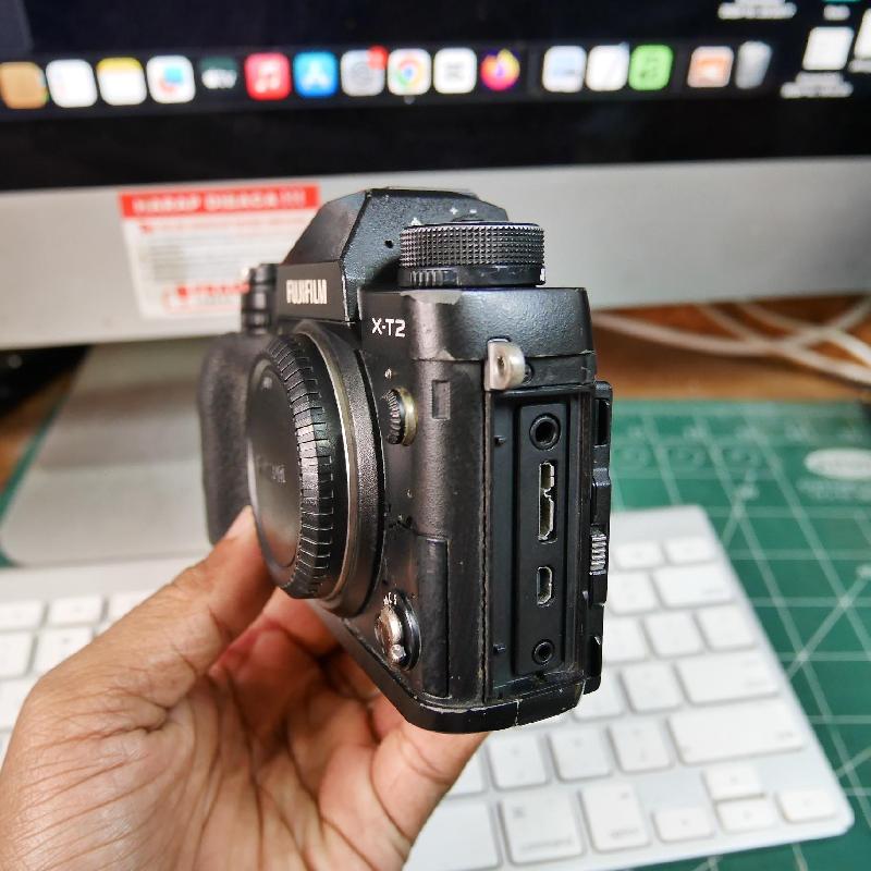 Foto FUJIFILM X-T2 BODY ONLY ADA BOX (rusak / mati) kode 6590 ke-2