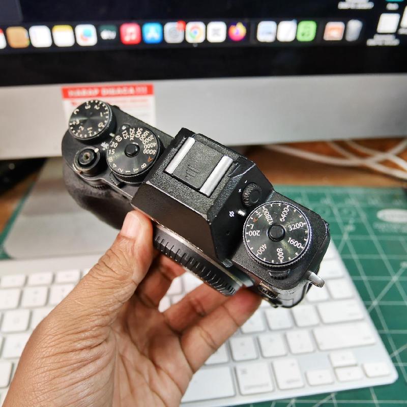 Foto FUJIFILM X-T2 BODY ONLY ADA BOX (rusak / mati) kode 6590 ke-3