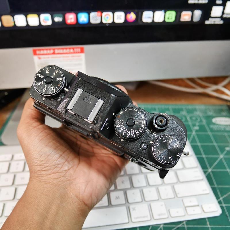 Foto FUJIFILM X-T2 BODY ONLY ADA BOX (rusak / mati) kode 6590 ke-5