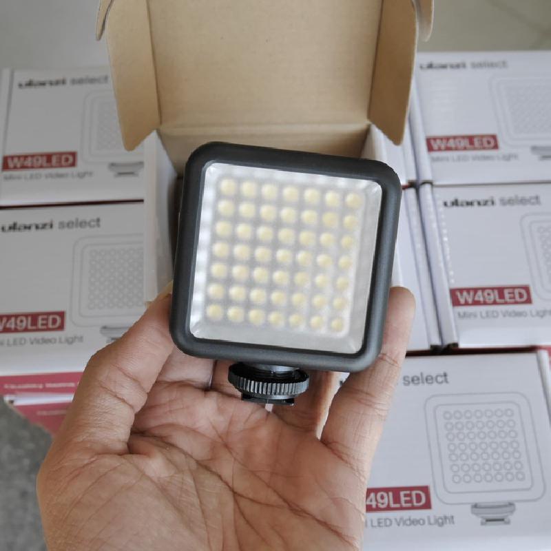 Foto Lampu Video Ulanzi W49 LED Portable LED Lighting ke-1
