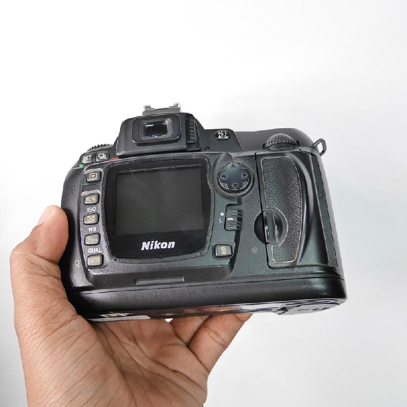 Foto NIKON D70s BODY ONLY sn 1071 ke-3