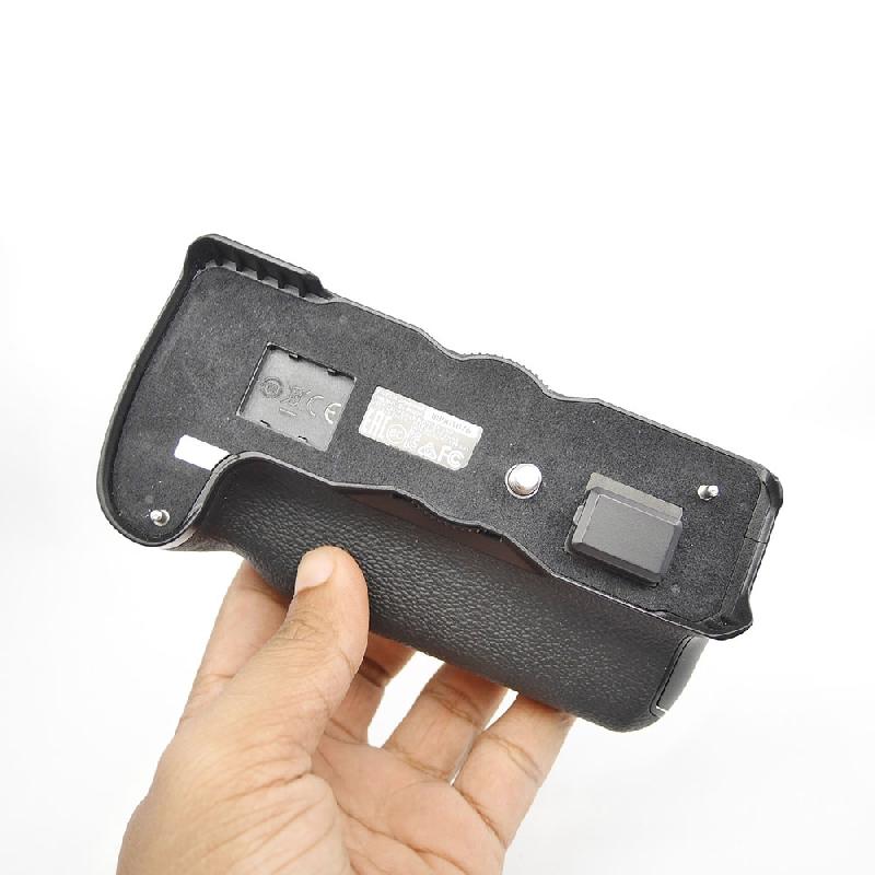 Foto BATERAI GRIP / VERTICAL POWER BOOSTER FUJIFILM X-H1 VPB-XH1 LENGKAP BOX PUTIH ke-2